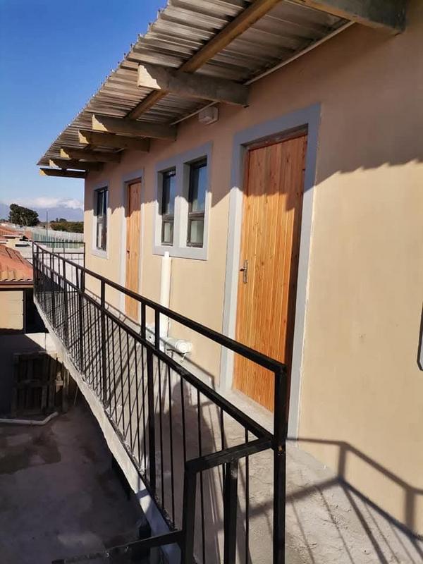 7 Bedroom Property for Sale in Rondevlei Park Western Cape